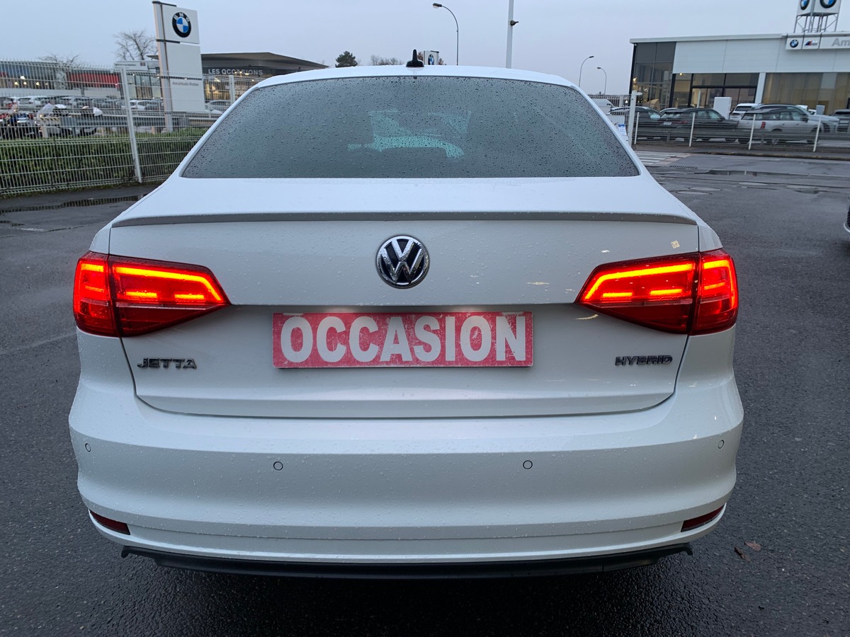 Volkswagen Jetta 170 ch | Carat | Régulateur vitesse | Radars stationnement | GPS | Kit mains libres