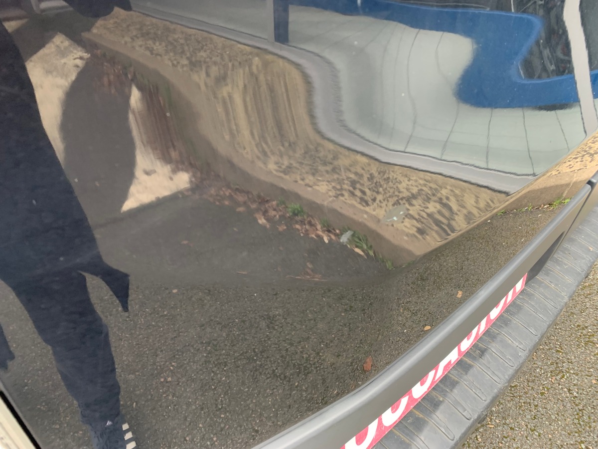 Ford TRANSIT 155 | Trend | Kit mains-libres Bluetooth | 1 Porte latérale coulissante | Climatisation