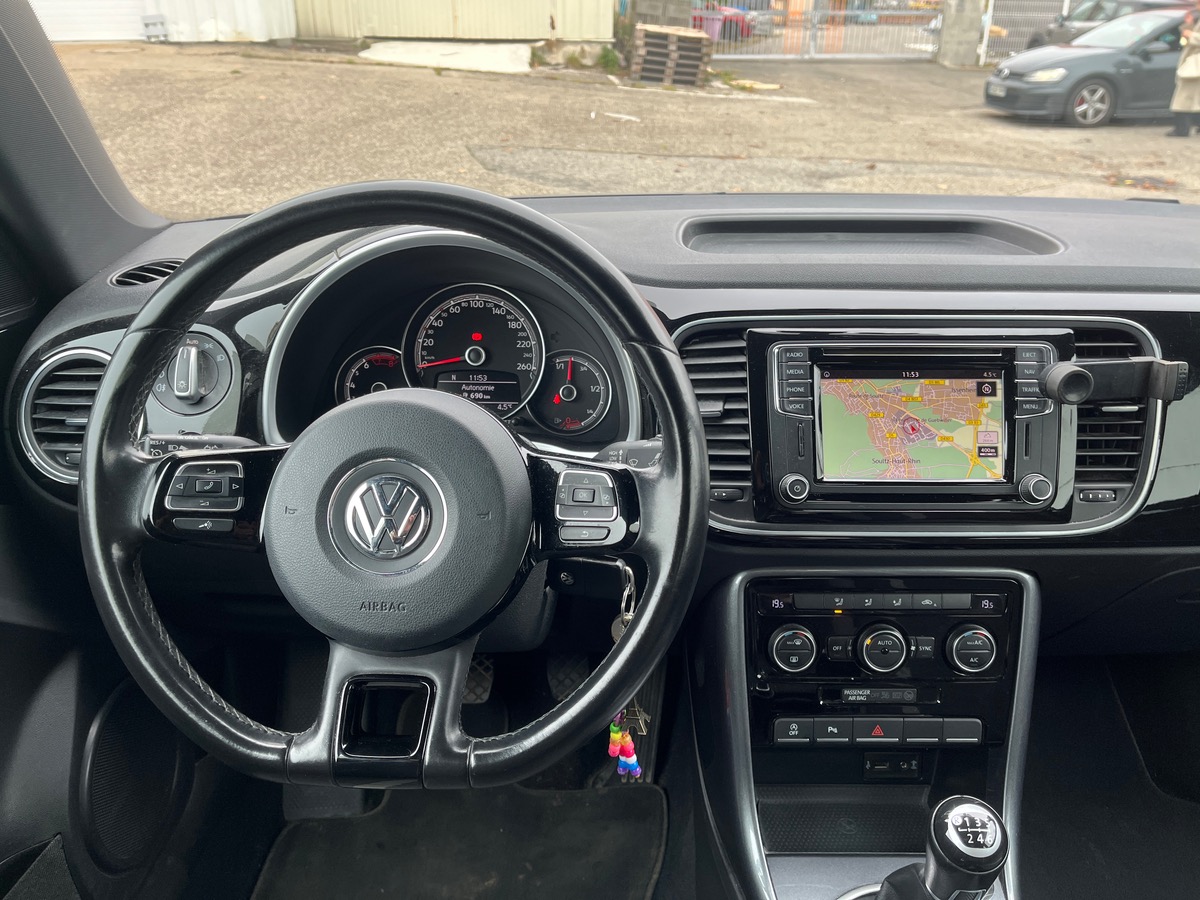 Volkswagen Beetle 1.2 TSI 105ch Coccinelle, Suivi complet, CarPlay, Caméra de recul, GPS