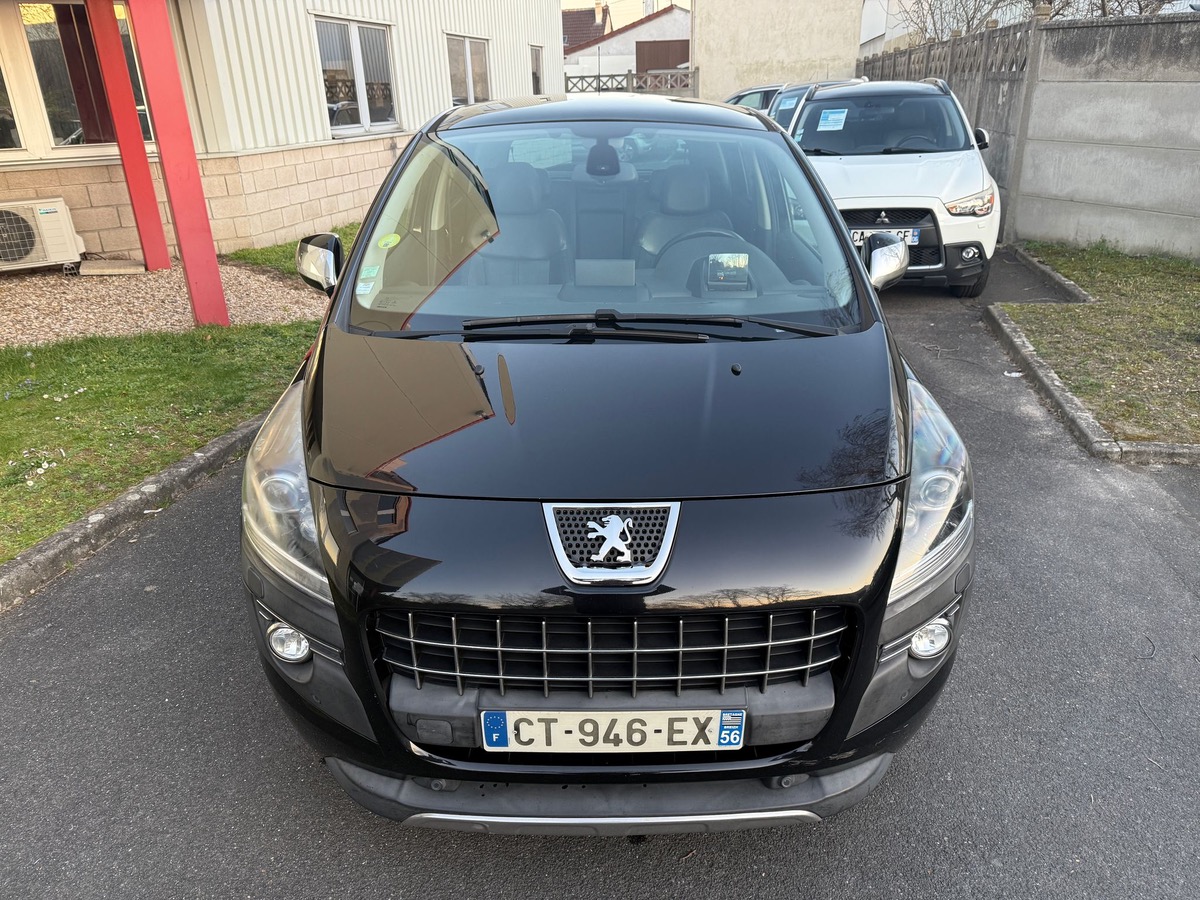 Peugeot 3008 1.6 HDI 115 CV Roland Garros 4XCBLeux