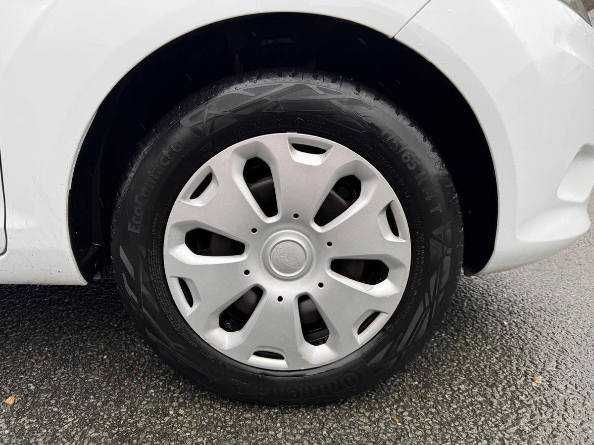 Ford Fiesta 1.4 TDCi 68 Ambiente - Révisée - Garantie