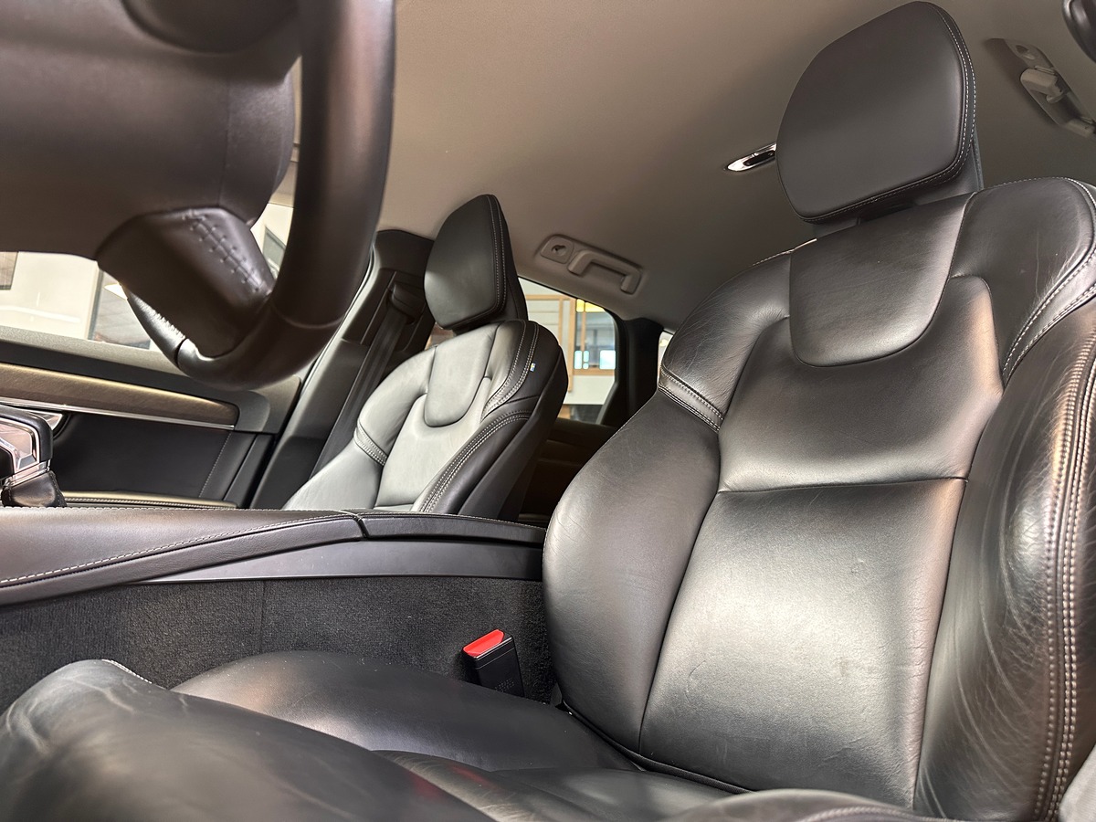 Volvo V90 Cross Country D4 AWD 190 ch Inscription Geartronic  + attelage électrique