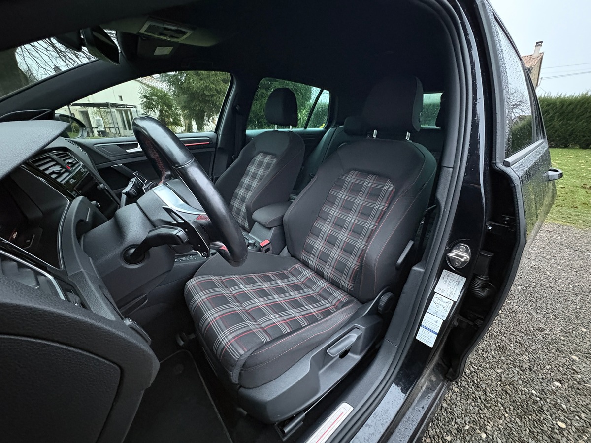 Volkswagen Golf 7 GTI 230CH Perfomance