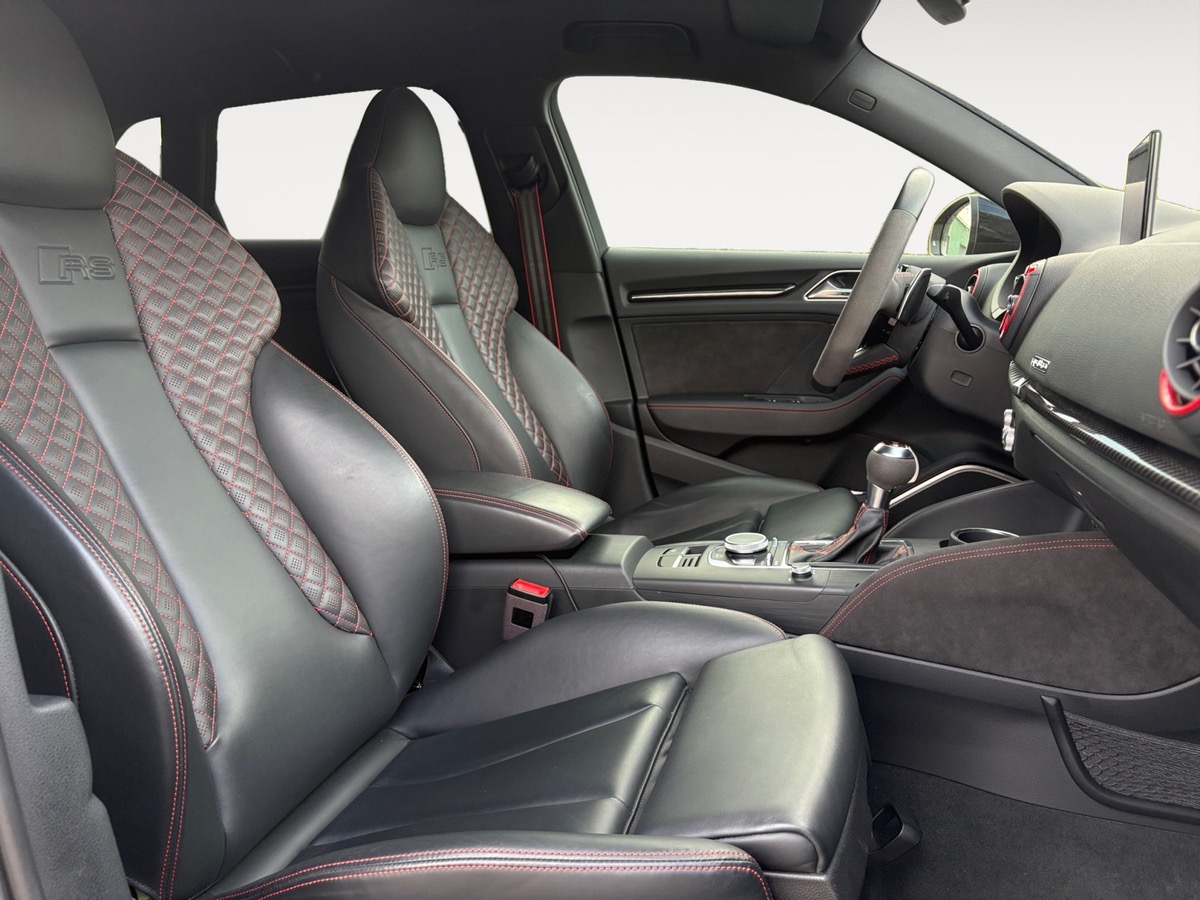 Audi RS3 Sportback 8V2 DAZA / TOIT OUVRANT / ORIGINE FRANCE / STAGE 2 PST PERFORMANCE 550 CH