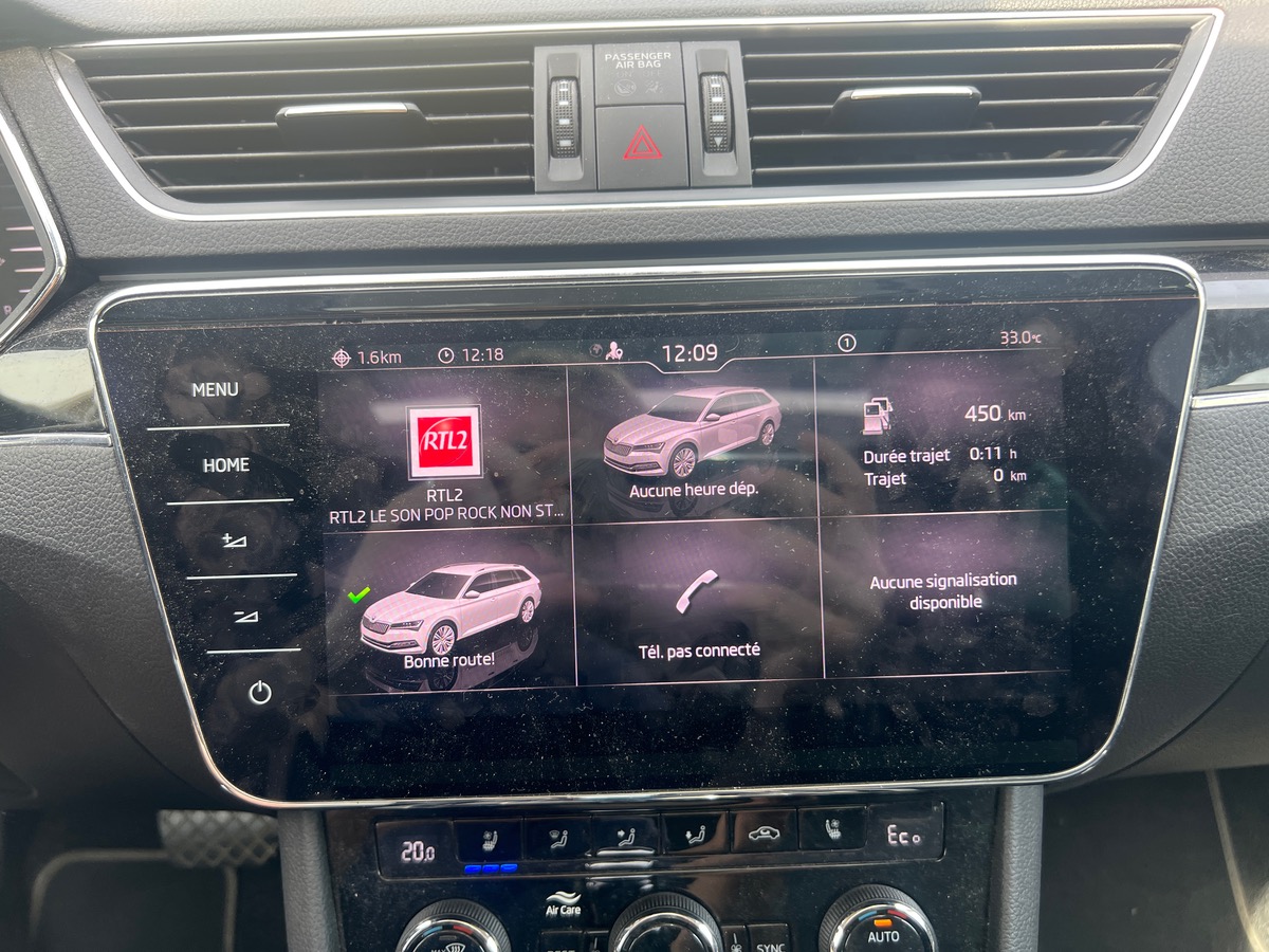 Skoda Superb Combi 1,4L TSI PHEV 218 LAURINE & KLEMENT, SUIVI COMPLET SKODA, 4 PNEUS COMPLETS  HIVER