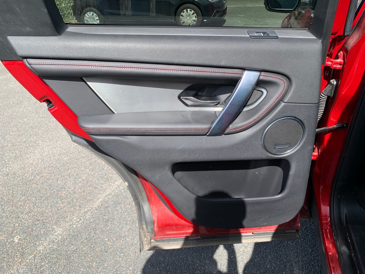Land-Rover Discovery Sport L550 | P300e | PHEV | Toit panoramique | Caméra recul | Apple car play