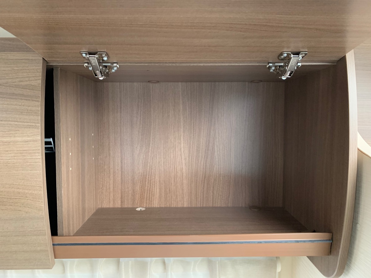 Ford Challenger 155 ch | 2,2 litres | GENESIS 288 EB Profilé | 3 Couchages | Caméra de recul