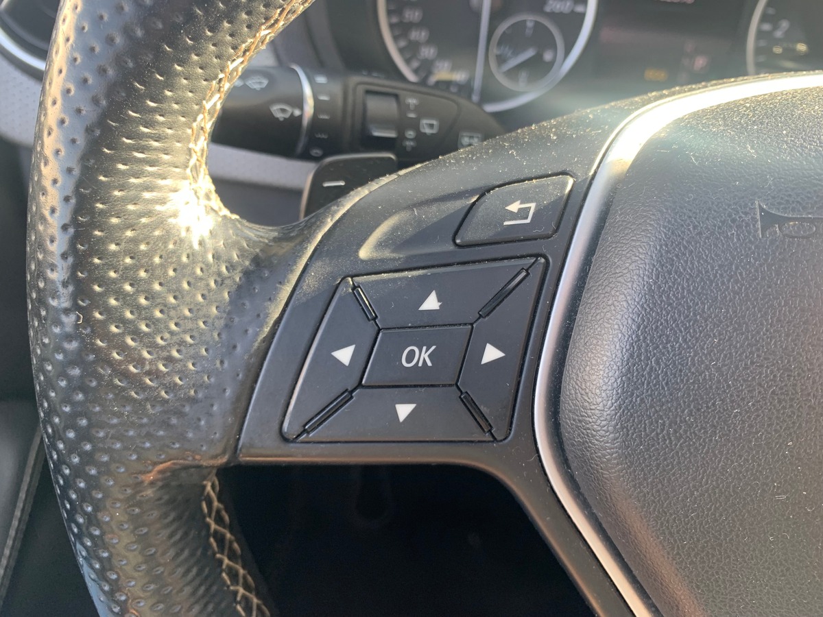 Mercedes-Benz Classe B 136 | Sport | Toit panoramique | Caméra recul | Régulateur | GPS | Attelage