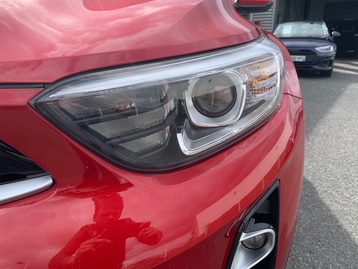 Kia Stonic 120 ch | Active | Caméra recul | Apple Car Play | Entretiens et Garantie constructeur