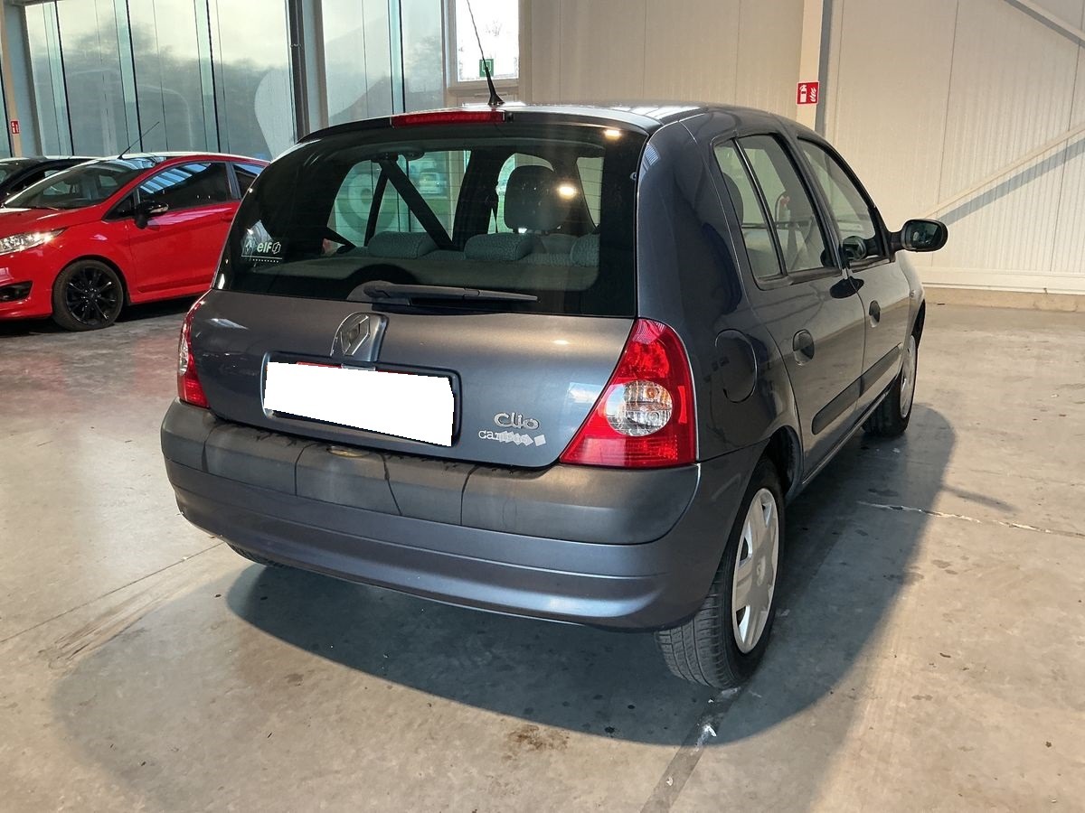 RENAULT Clio II 1.2i 16v 75 Campus