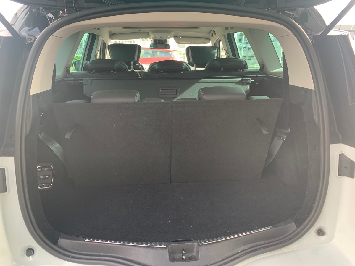 RENAULT Grand Scenic 160 | INITIALE PARIS | 7 places | Toit Panoramique | Caméra recul | PHARES LED