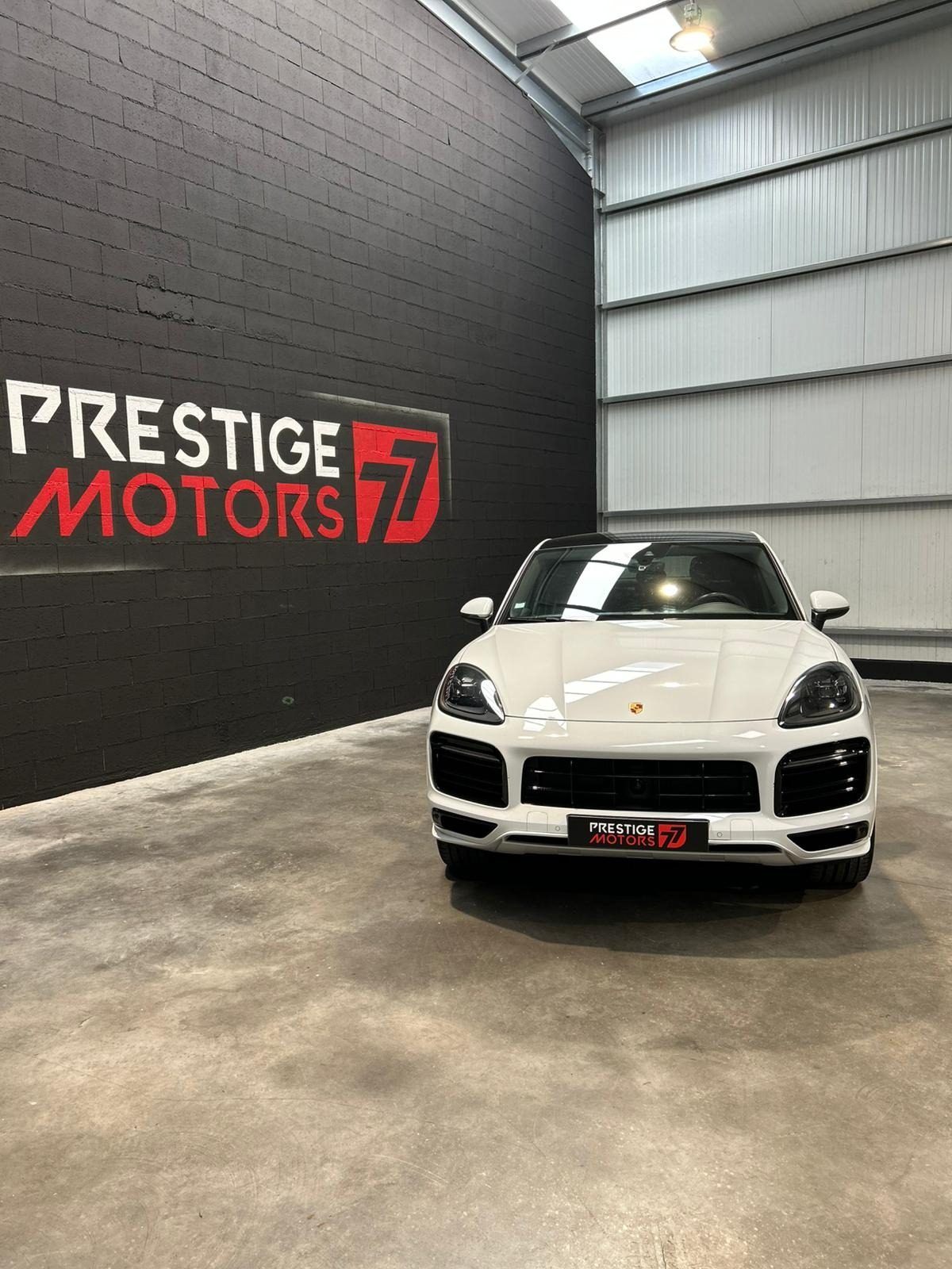 Porsche Cayenne E-Hybrid Coupé Platinum Edition 462 Chevaux