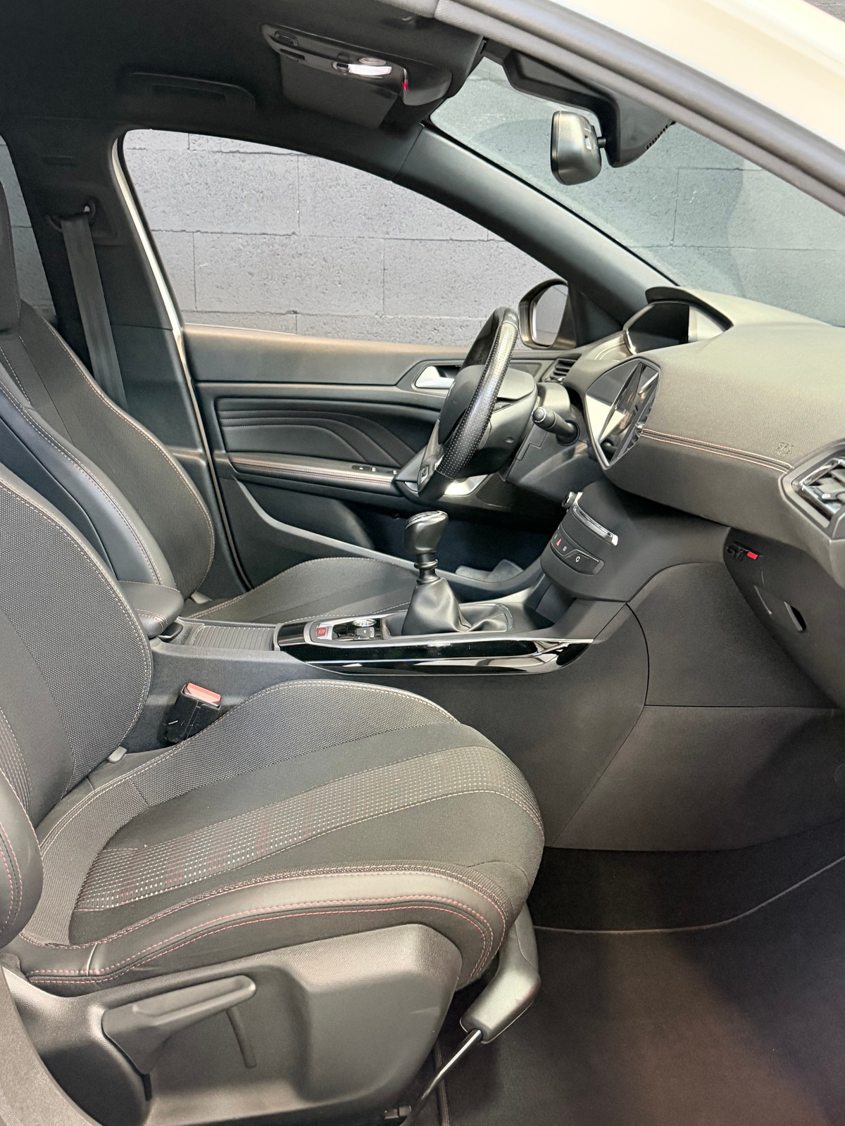 Peugeot 308 1.5 BLUEHDI 130 GT