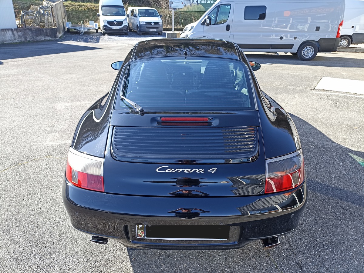 Porsche 911 CARRERA 4 TIPTRONIC
