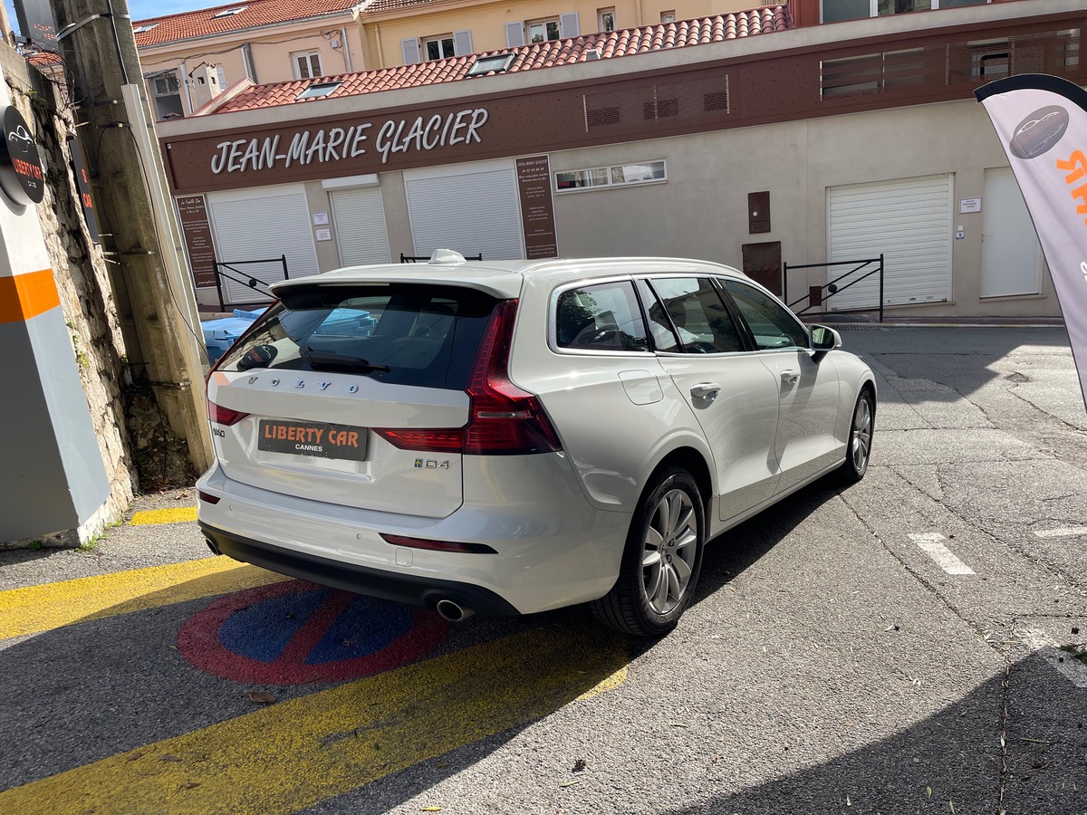 Volvo V60 2.0 D4 190 CV / Phase 2 / Business / Caméra / CarPlay / Jantes
