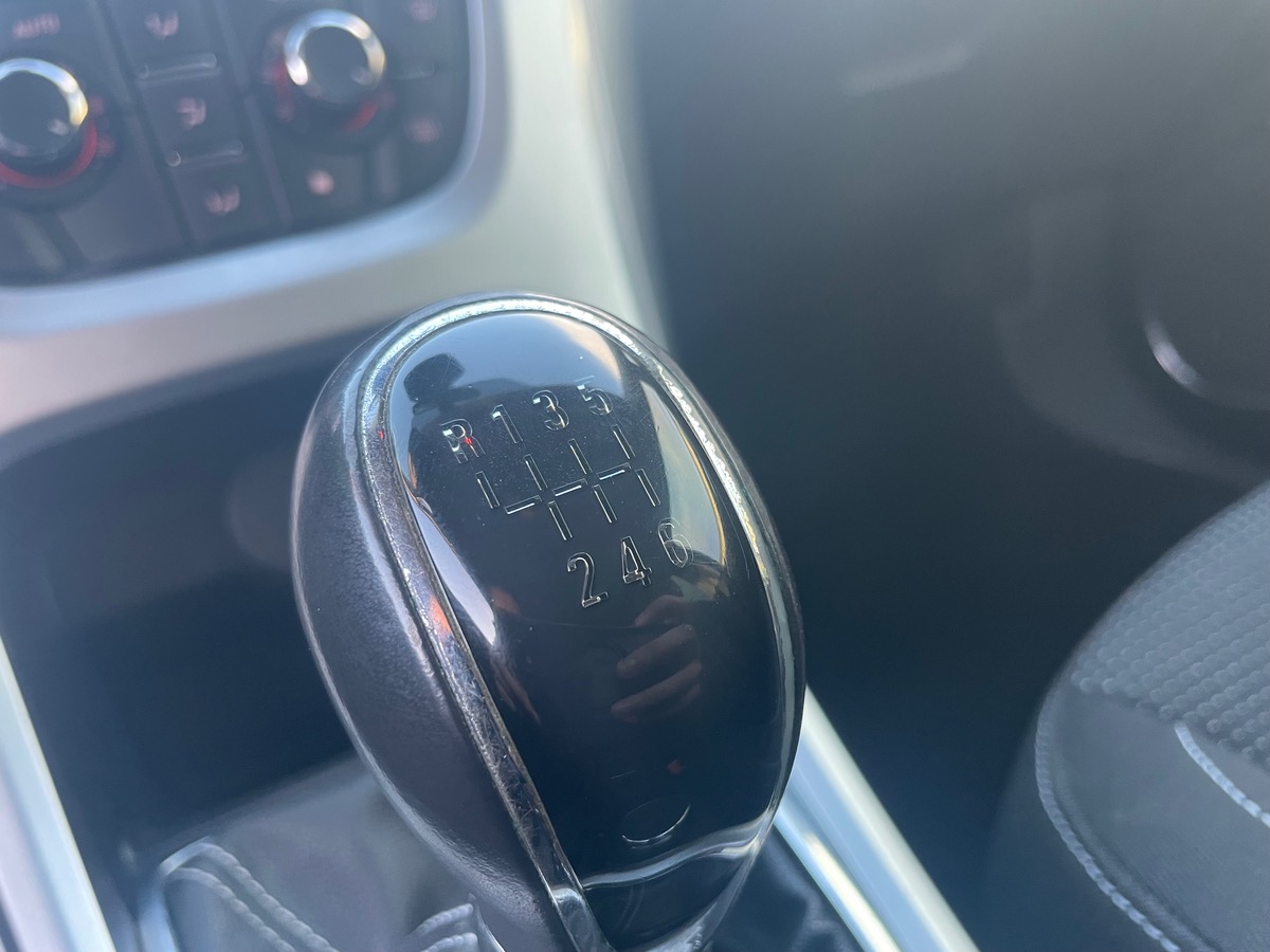 Opel Astra 1.6 turbo 180 sport