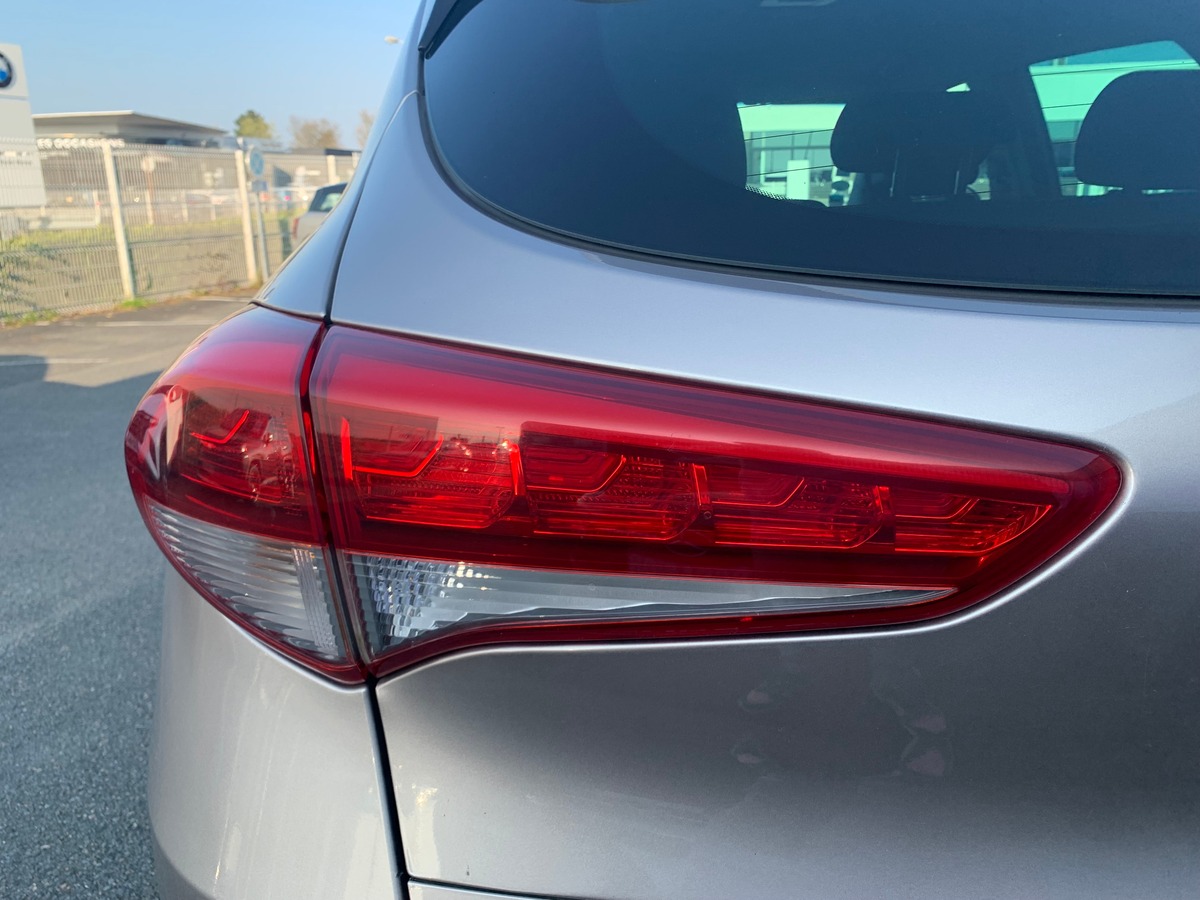 Hyundai Tucson 115 | Intuitive | 1.7 CRDI | 2WD | Régulateur vitesse | GPS | Attelage | Caméra recul