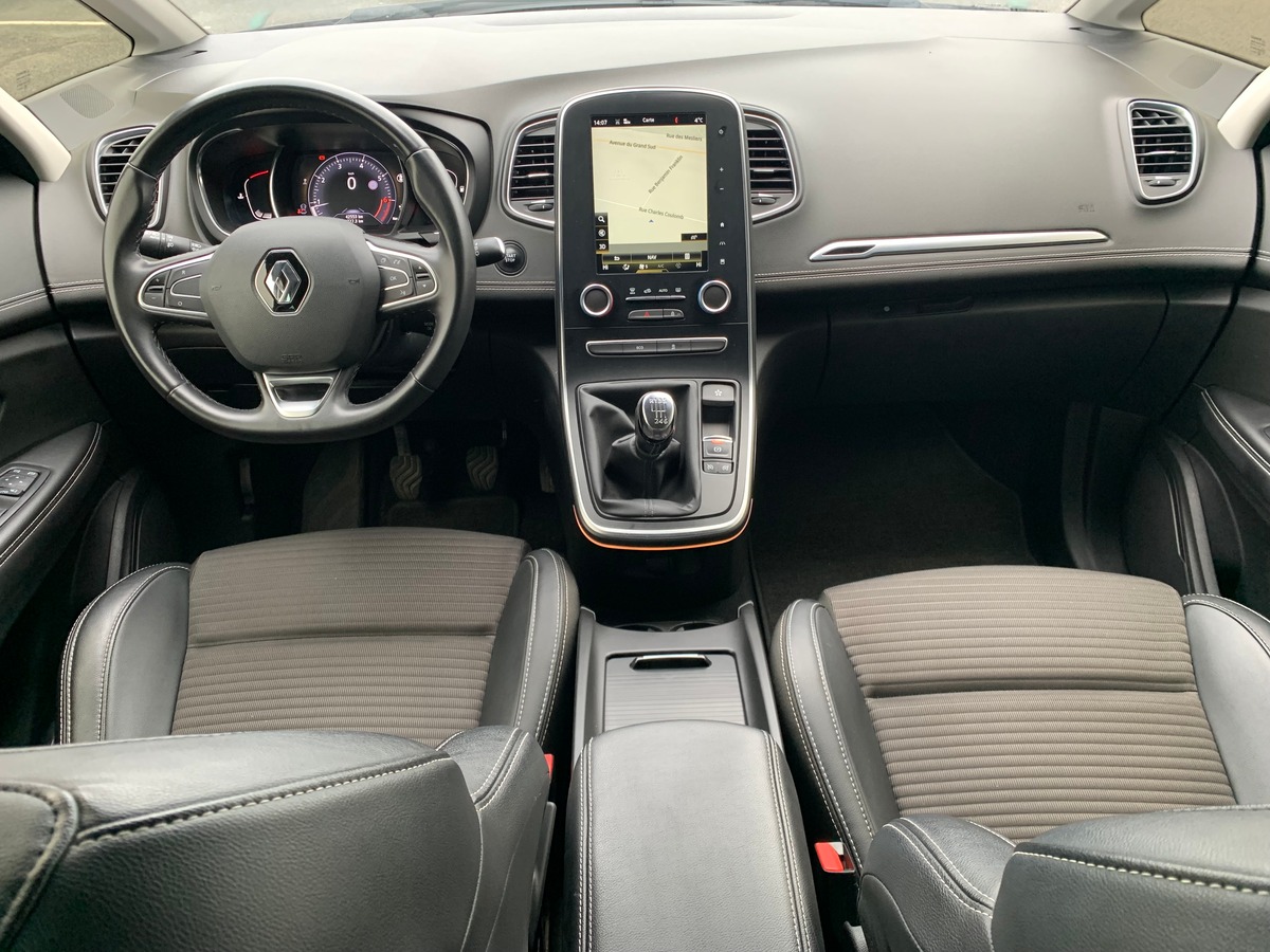RENAULT Scenic INTENS | Système d'accès, démarrage sans clé | Caméra de recul | Phares avant LED