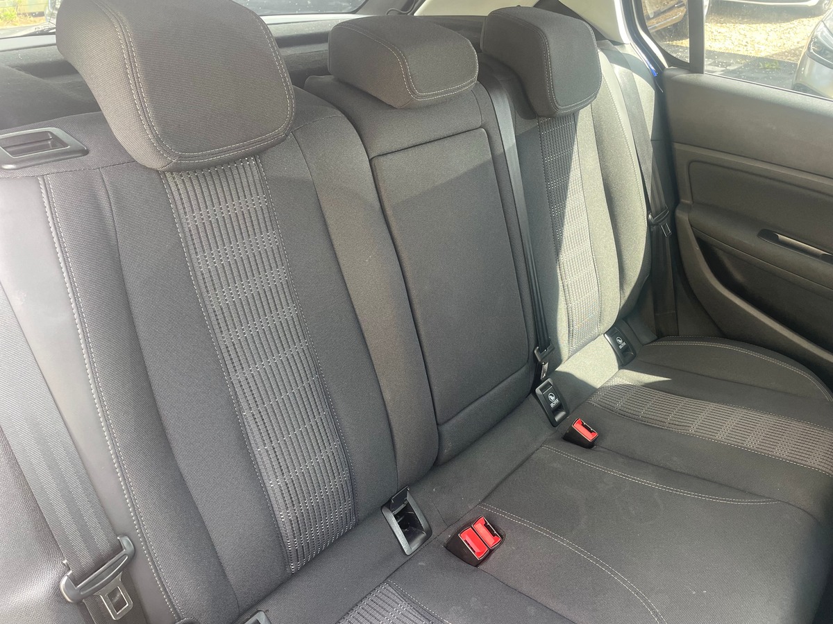 Peugeot 308 1.6 BlueHDi 120 cv RIEN A PREVOIR - CARPLAY - CAMERA DE RECUL - CLIMATISATION AUTO
