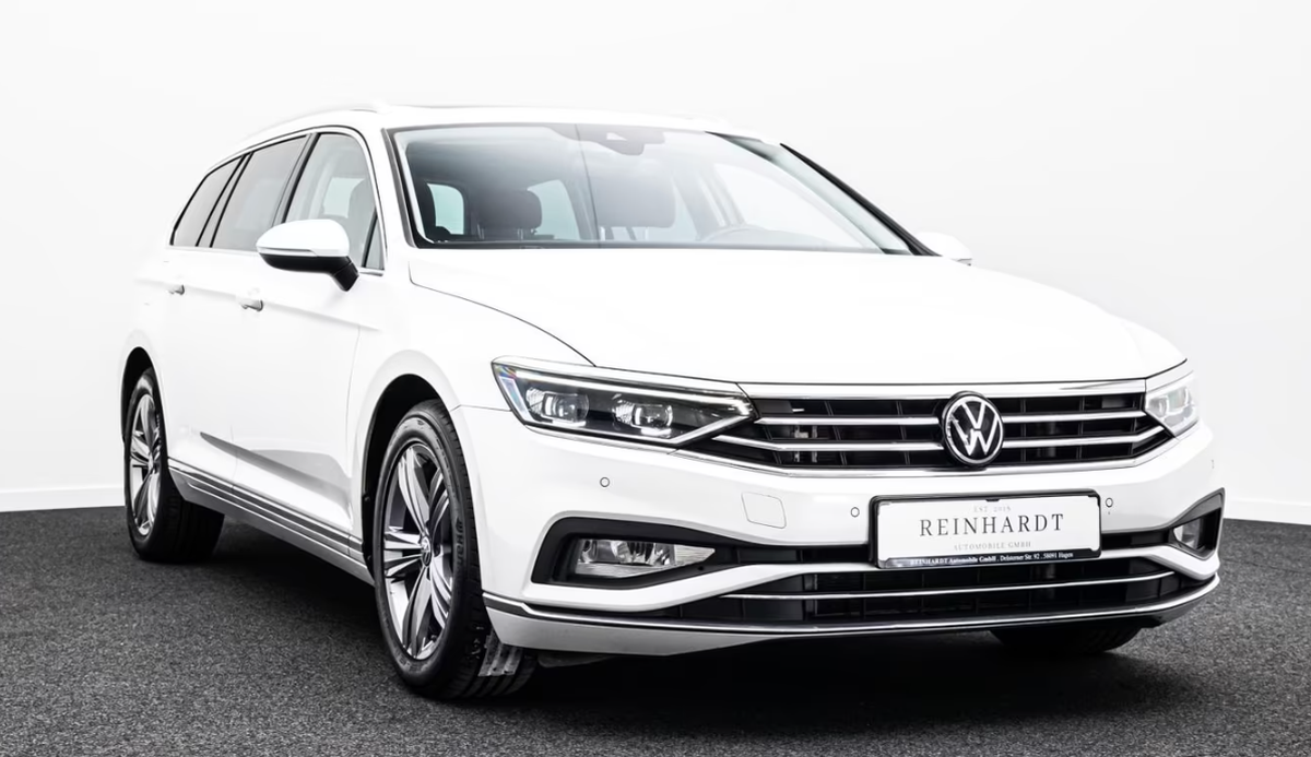 Volkswagen Passat SW VIII 2.0 TDI EVO 200ch Elegance 4Motion DSG7 Toit ouvrant Attelage