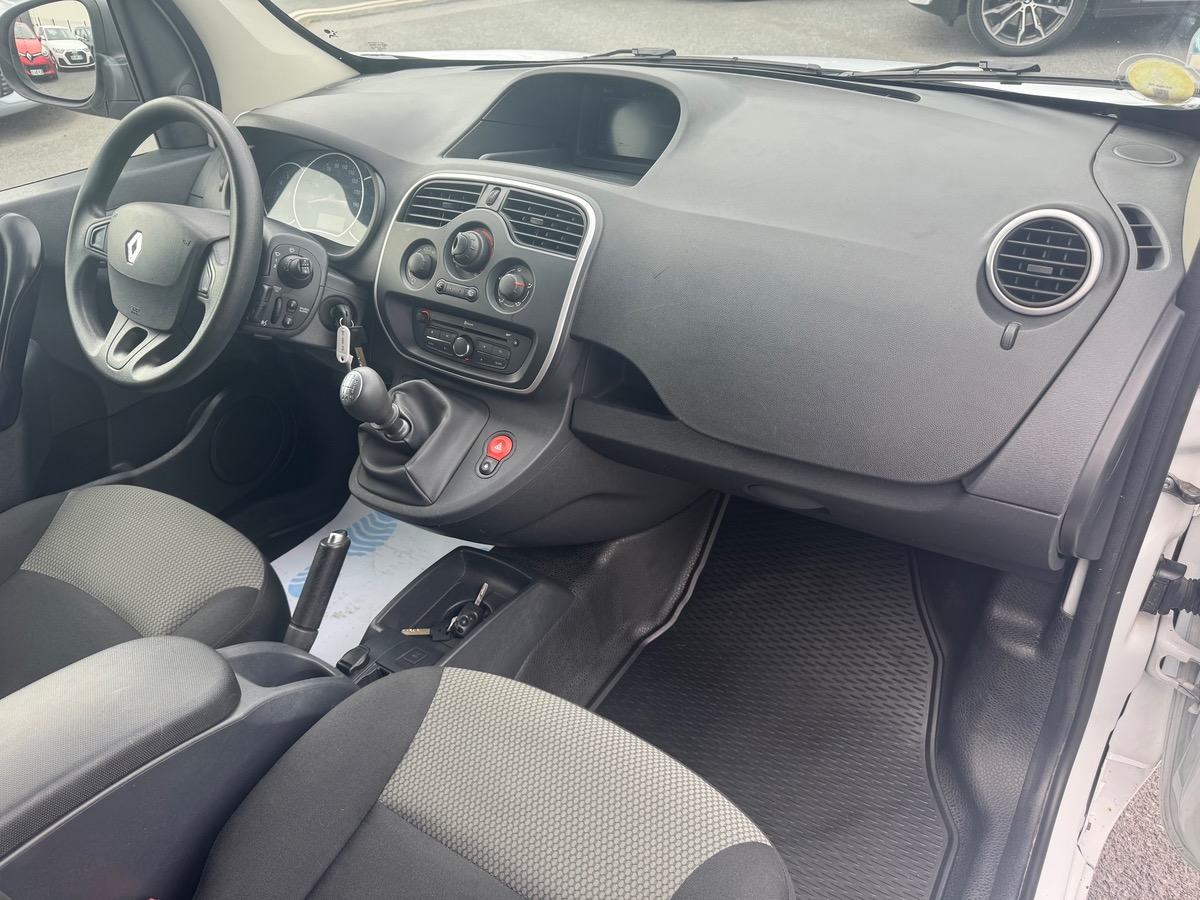 RENAULT Kangoo MAXI 1.5 BDCI 95CH EXTRA RLINK / PRIX HORS TAXE