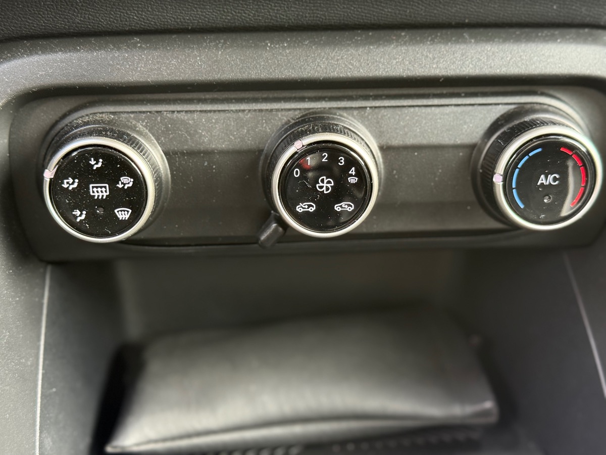 Citroën C3 IV 1.2 TURBO BVM6 100 cv