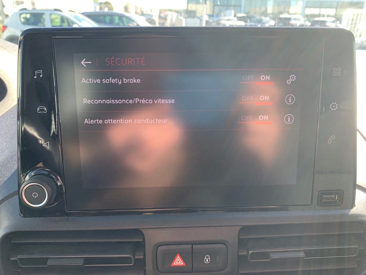 Peugeot Rifter 130 ch | Standard | Allure | Apple car Play | Régulateur de vitesse | Radar arriére