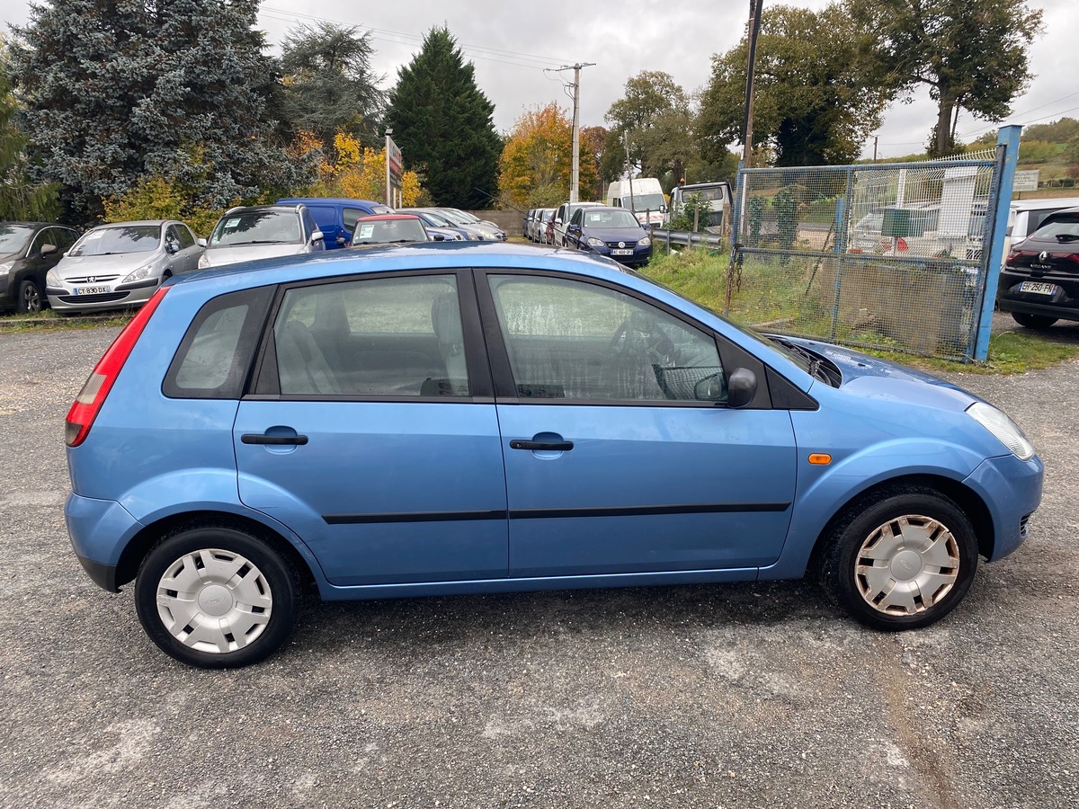 Ford Fiesta 1.4 tdci 70cv petit prix garantie 3 mois 