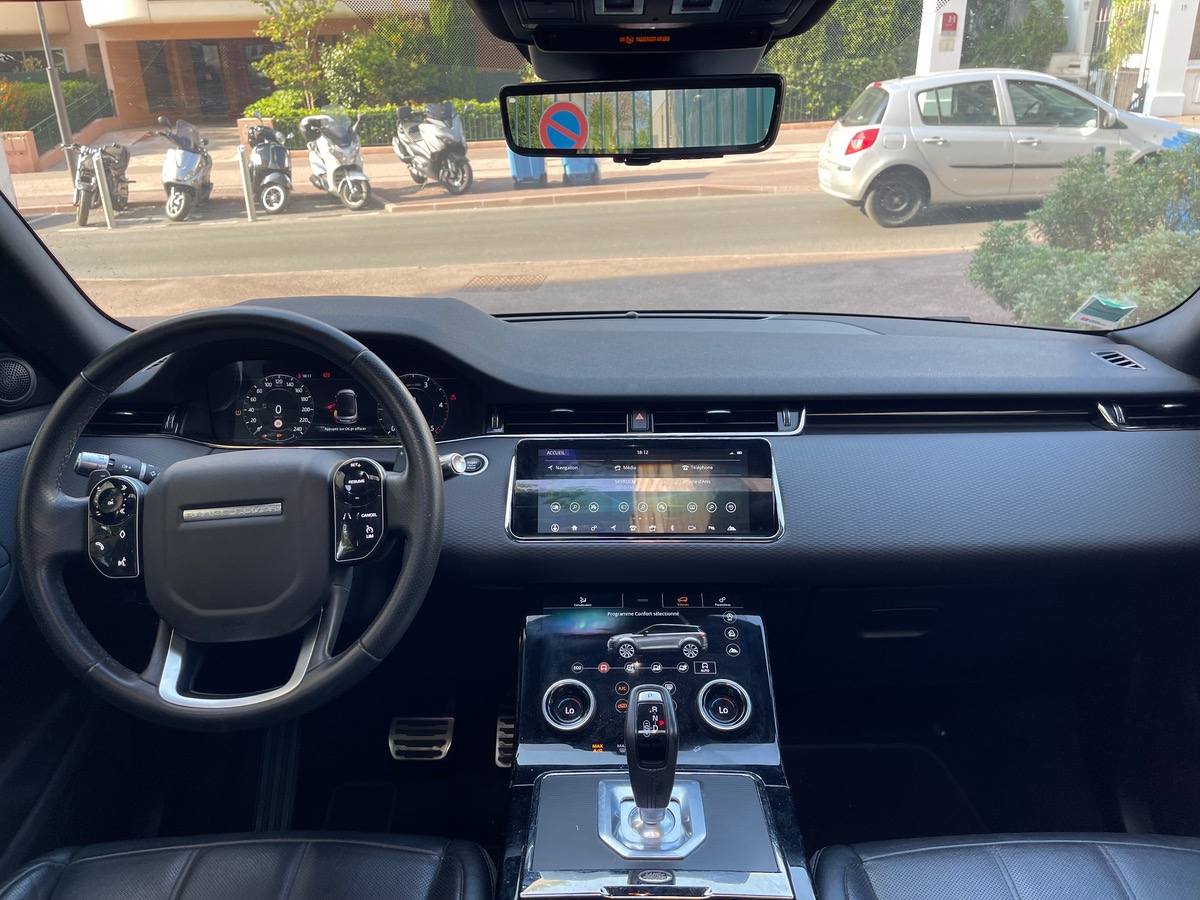 LAND ROVER EVOQUE 2.0 D 150CV / R DYNAMIC/ Toit Ouvrant / Full Black / Toutes Options