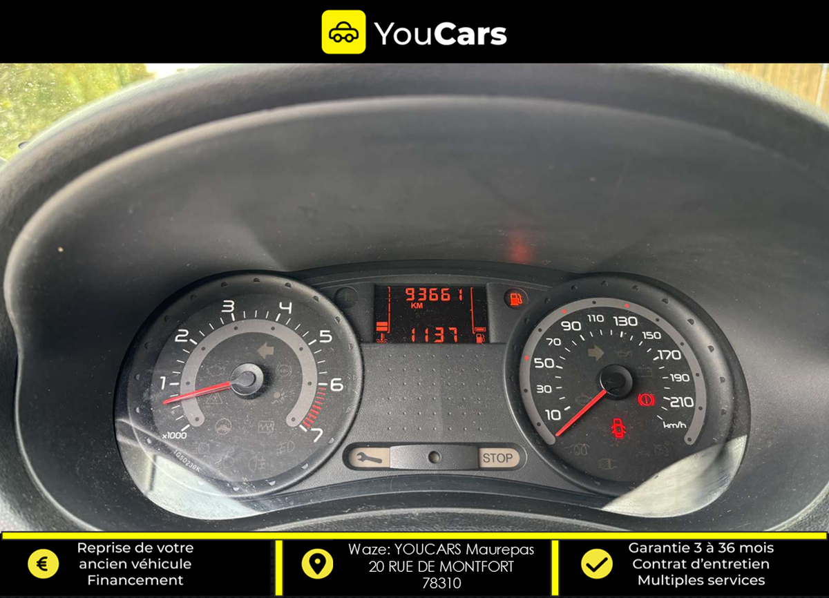 RENAULT Clio 3 III 5 Portes 1.2 i 75 cv IDEAL JEUNE PERMIS ENTRETIEN A JOUR