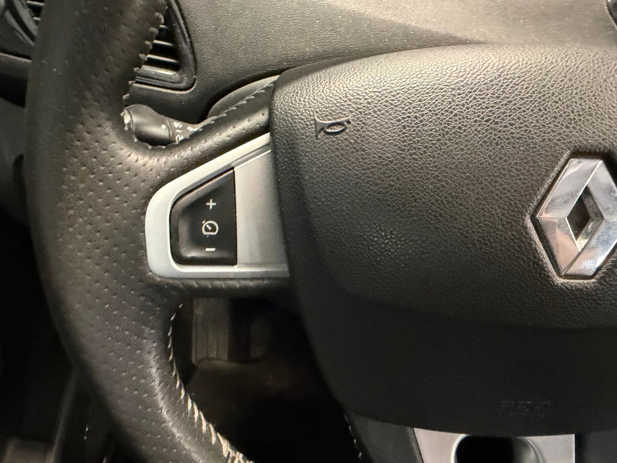 RENAULT Megane Scenic 1.9 dci EDC Bose 1ere Main / Kit distribution Ok