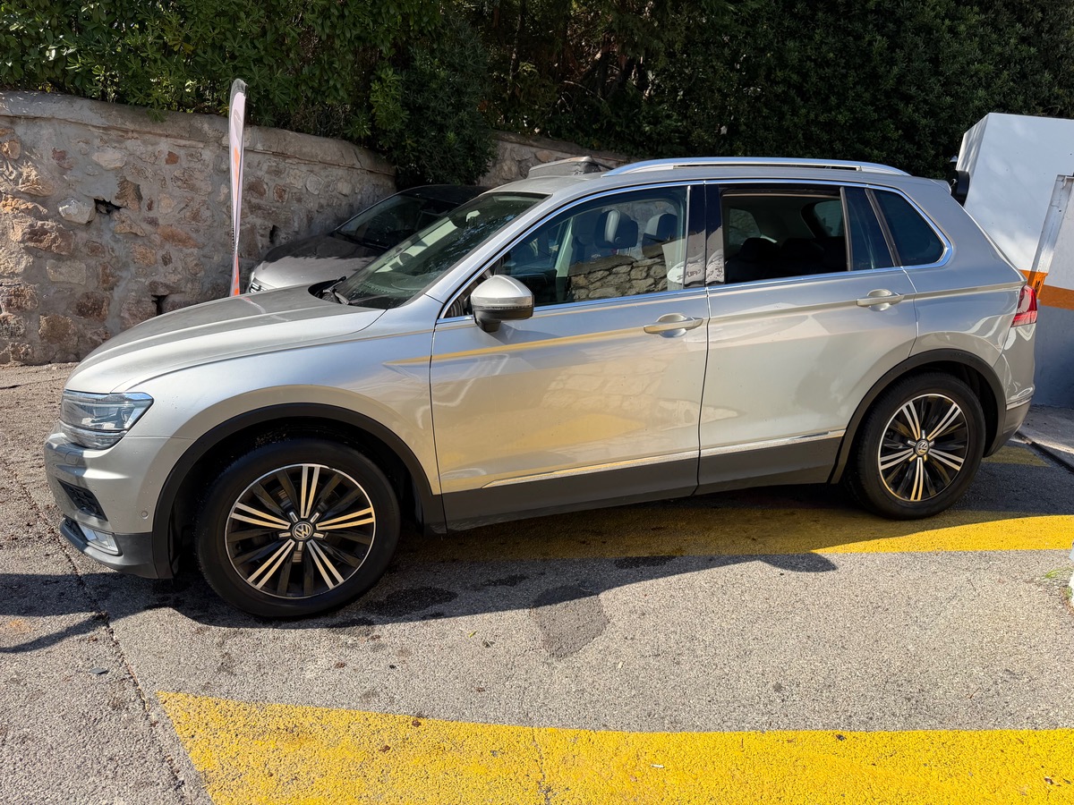 Volkswagen Tiguan 1.4 TSI 150 CV / Carat / Toit Ouvrant / Caméra /Virtual/  Voyant SOS