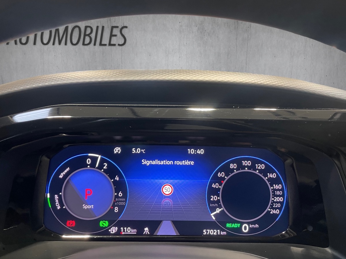 Volkswagen Multivan COURT 1.4 e.HYBRID 218CV DSG6 - ENERGETIC - CARPLAY/CAMERAS/LED AMBIANCE