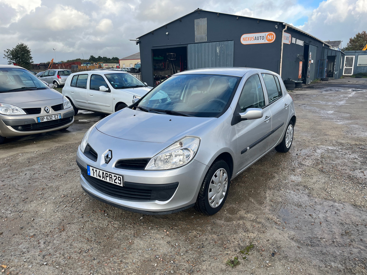 RENAULT Clio 1.5 dci