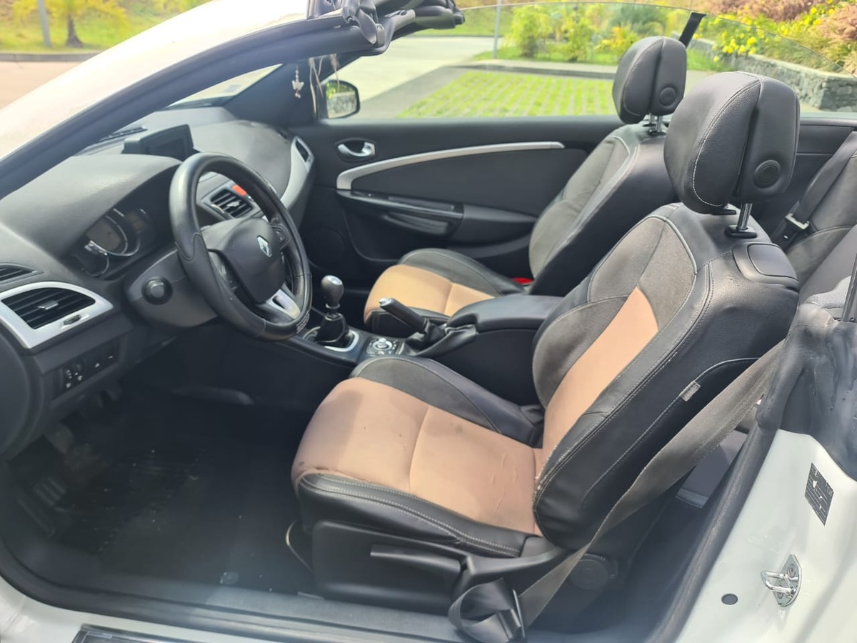 RENAULT Megane Cab CC