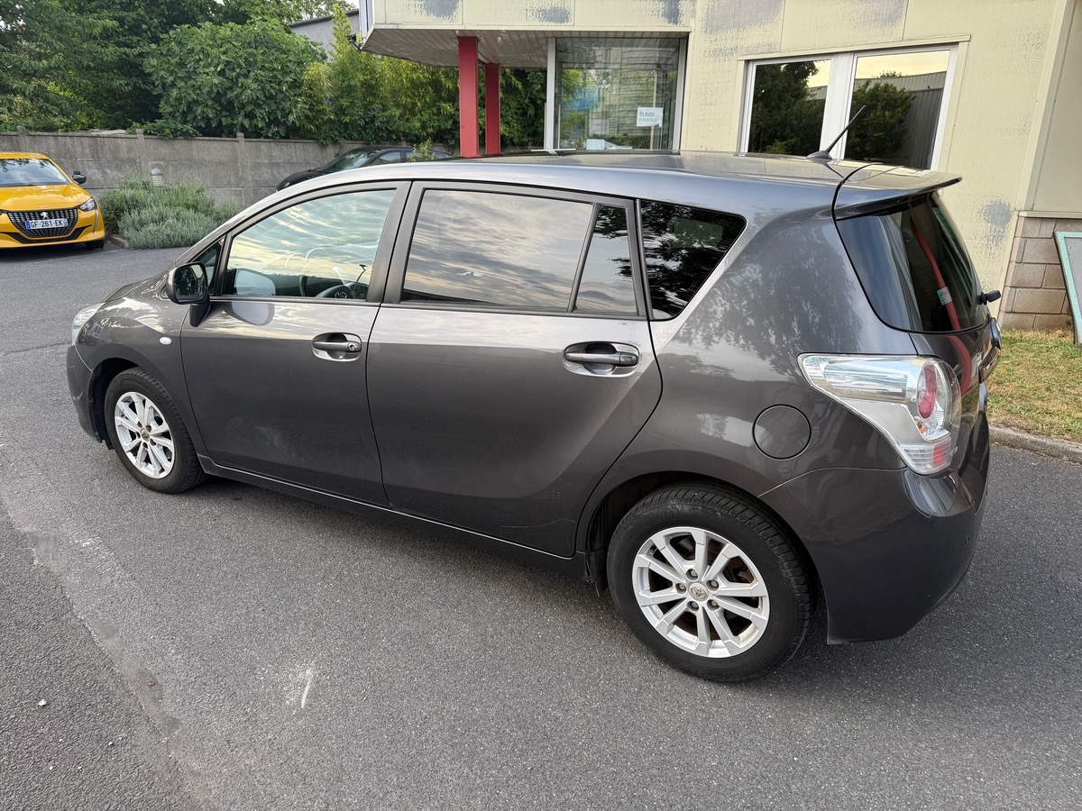 Toyota Verso 126 D-4D 7 place Business 4XCBL