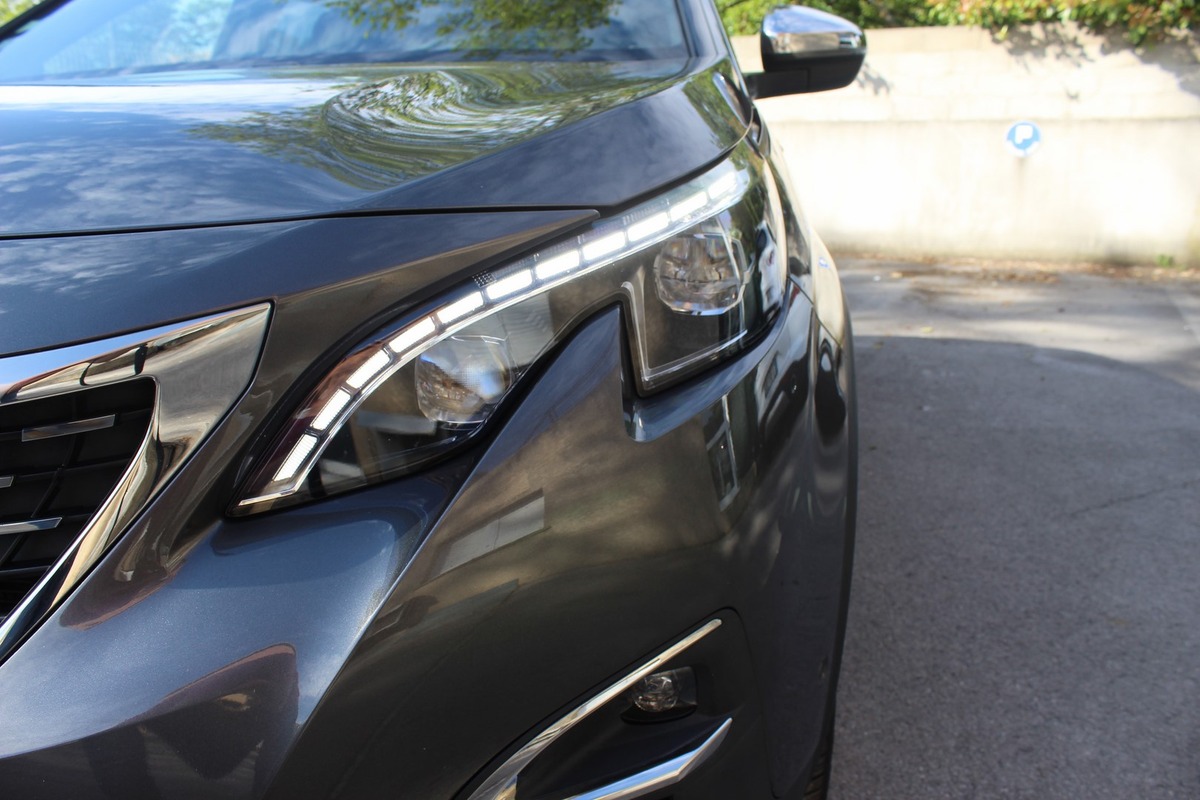 Peugeot 3008 II 2.0 BLUEHDI 180 ch GT EAT6 + CARPLAY + CUIR
