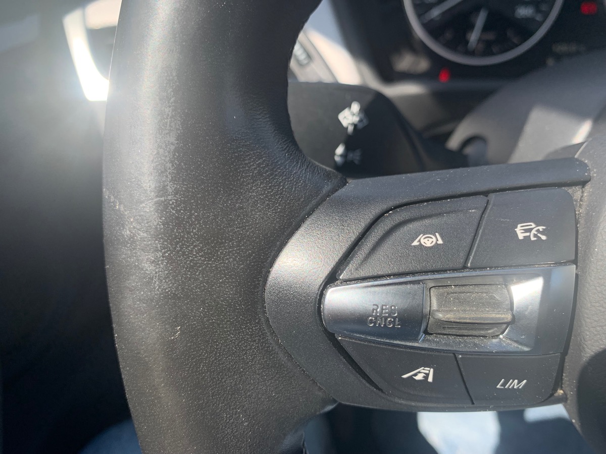 Bmw X1 X DRIVE | GPS Cartographique | Sellerie Tissu/Alcantara | Radar de stationnement AR.