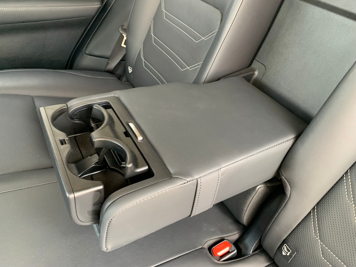 Lexus NX 300h 155 chevaux | Luxe | AWD | Caméra recul | Régulateur vitesse | GPS | Siéges chauffants