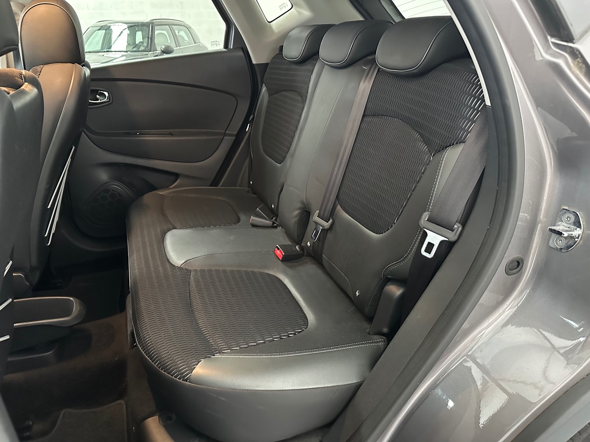 RENAULT Captur 1.2 TCE 120 ENERGY INTENS EDC