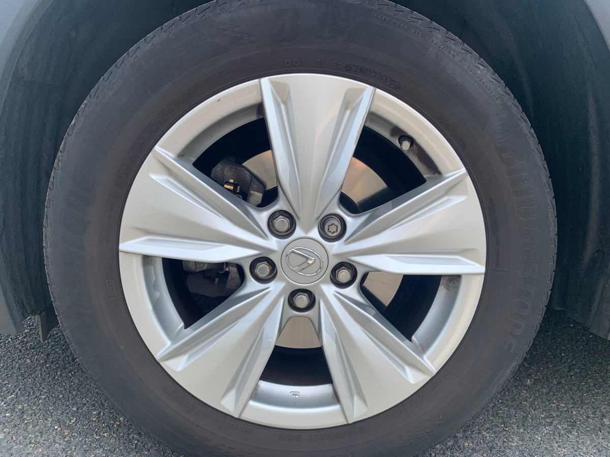 Lexus UX 250 | 184 ch | Pack Confort | Apple car Play | Caméra recul | Régulateur vitesse adaptatif