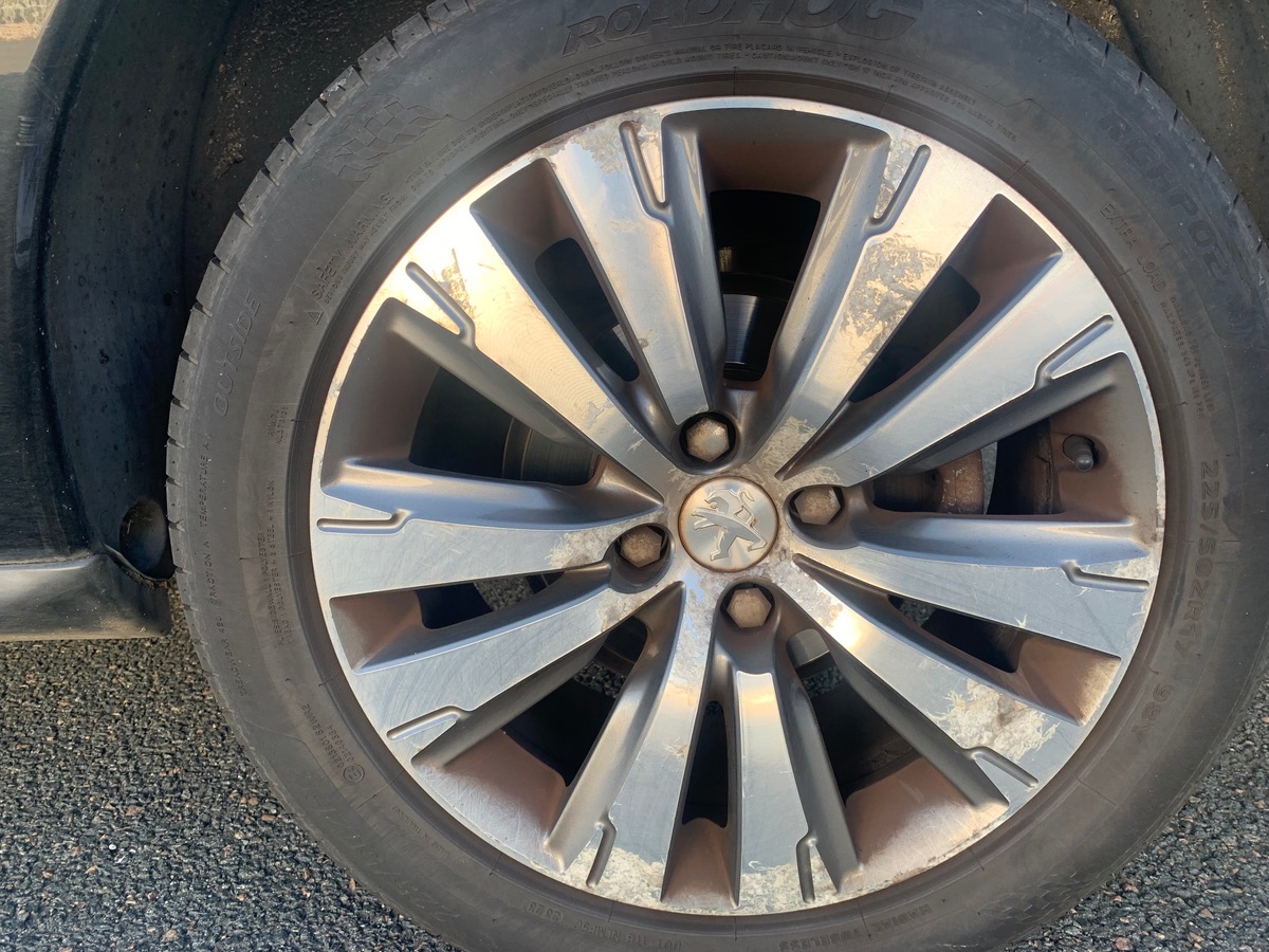Peugeot 3008 115 ch | ACTIVE | GPS | Radar stationnement arriére | Toit Panoramique | Bluetooth
