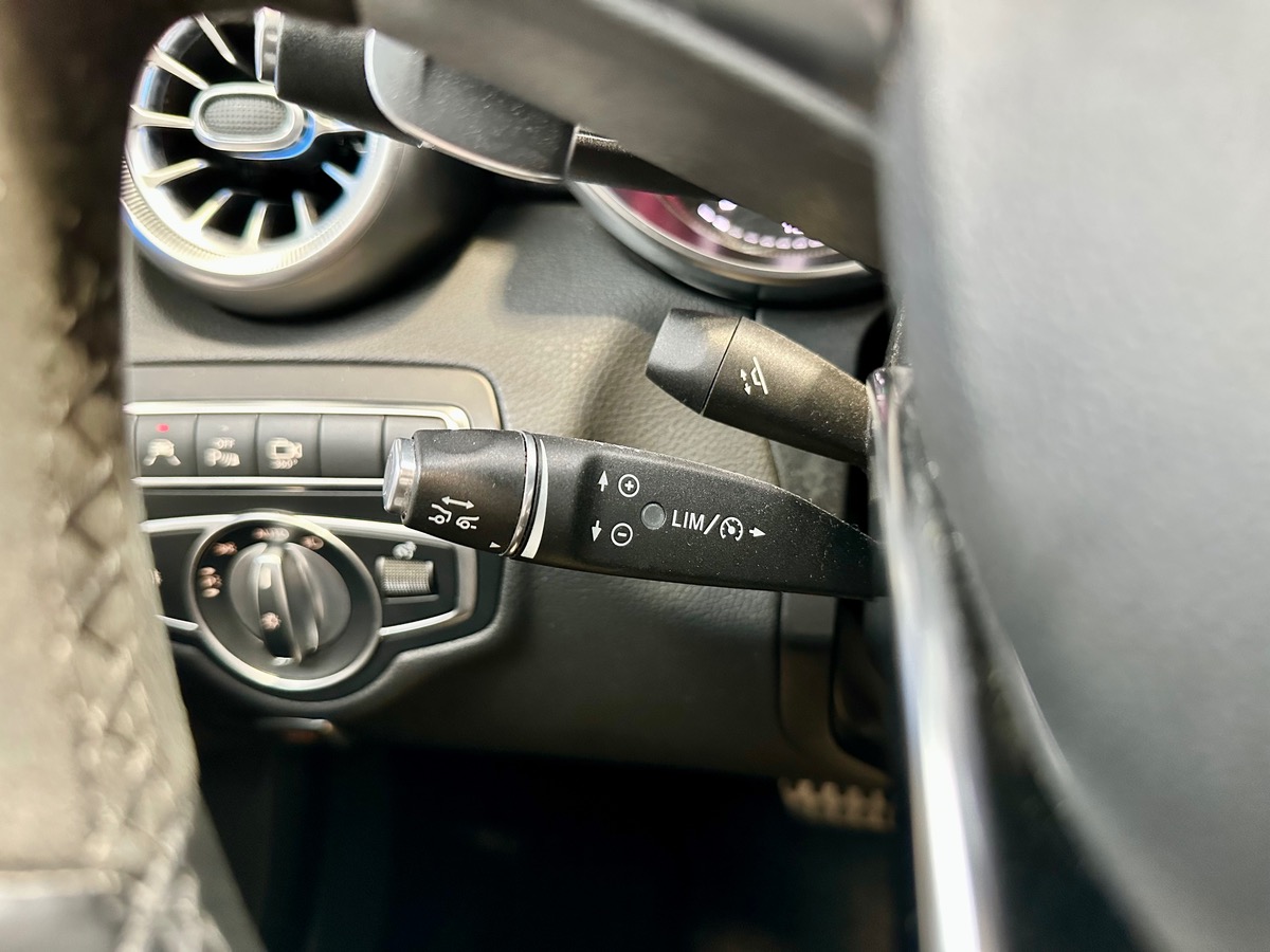 Mercedes Benz Classe C IV 63 AMG 4.0 476 BVA7 Options+++ d