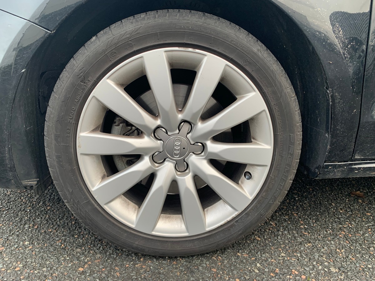 Audi A1 105 ch | Attraction | Climatisation | Radio cd | Jantes alu 16''| Volant cuir | Radar recul