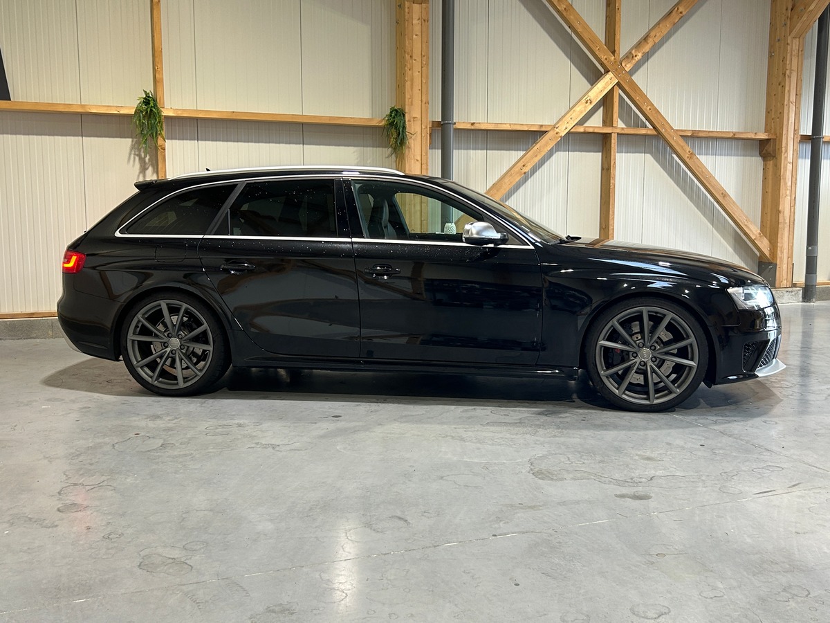 Audi RS4 4.2 TFSi V8 32V TS-Tronic 450 cv - Garantie