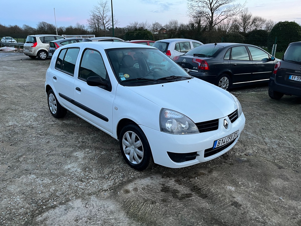 RENAULT Clio 1.5 dci
