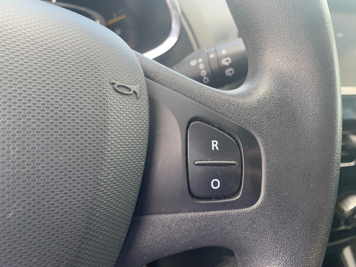 RENAULT Clio IV 75 ch | Air Medianav | 2 Places | Régulateur de vitesse | Climatisation | Bluetooth