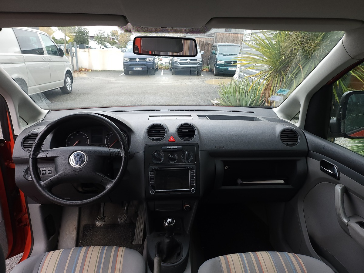 Volkswagen Caddy CADDY III - VERSION TRAMPER - 75CH DIESEL - DVSOL