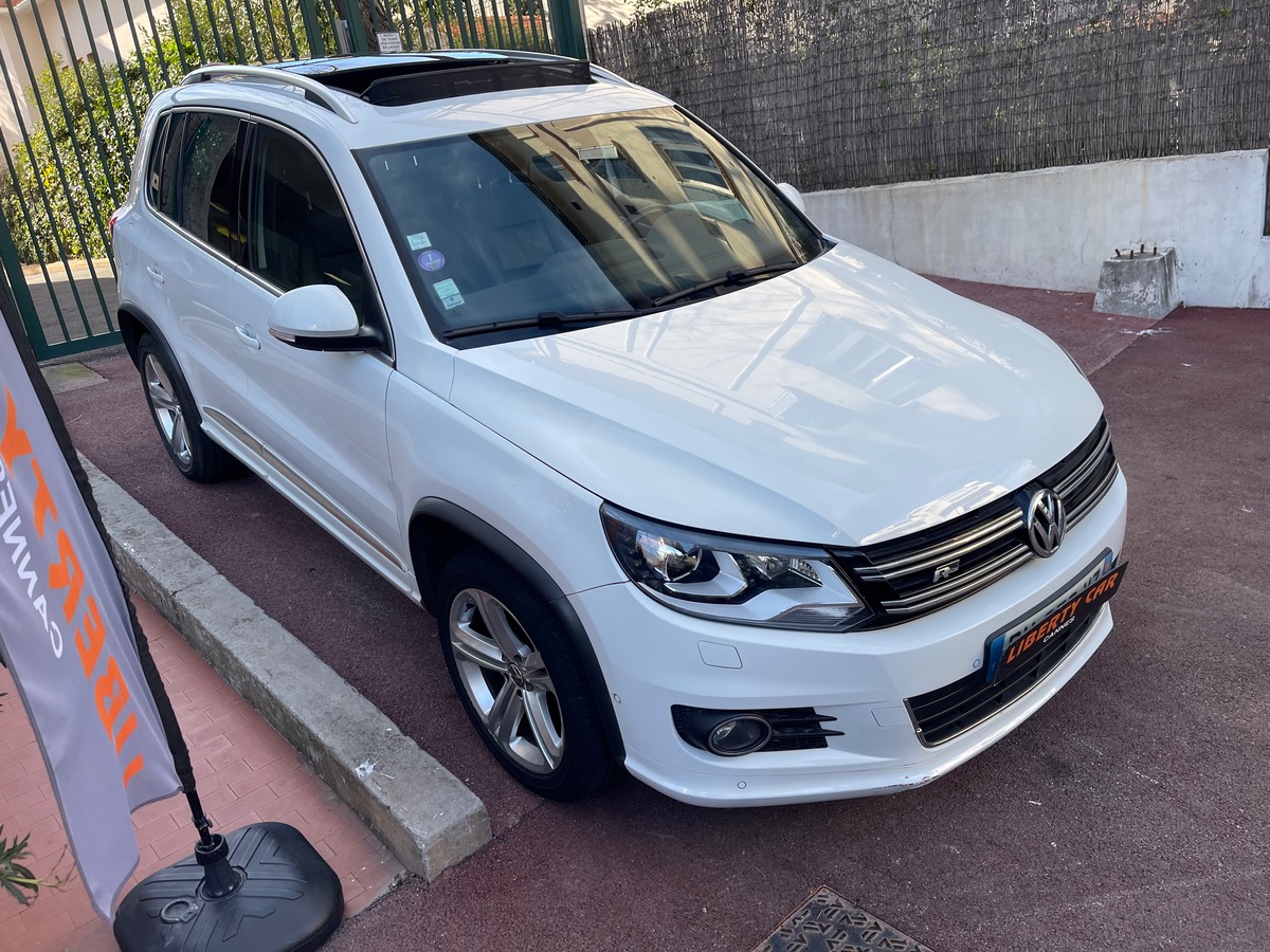 Volkswagen Tiguan 1.4 TSI 150 CV R LINE/ Boîte auto / KM Reel / Toit Ouvrant / Intérieur Cuir