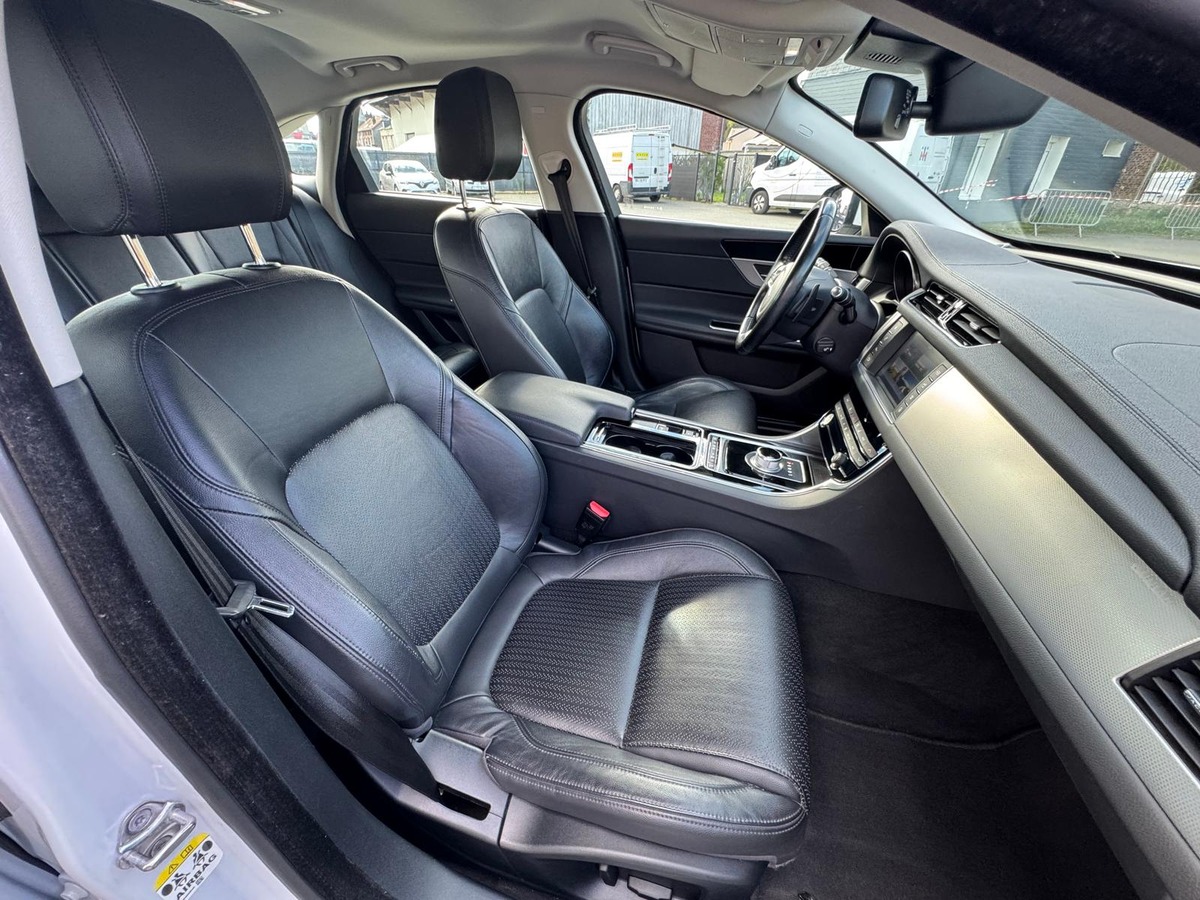 Jaguar XF 30d Prestige 3.0 V6 - Garantie